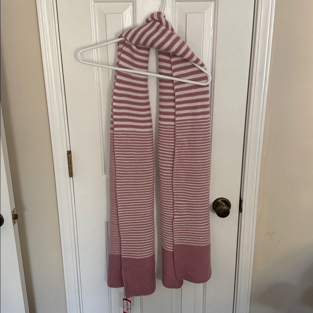 Vince Camuto Mauve Knit Scarf